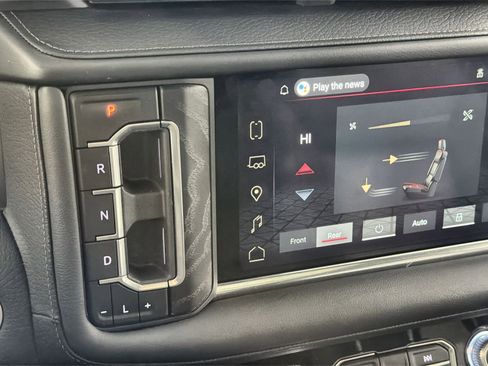 Used 2024 GMC Yukon Denali w/ Denali Reserve Package image 22