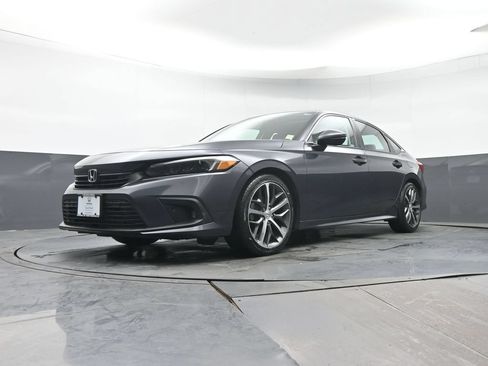 Used 2023 Honda Civic Touring image 26