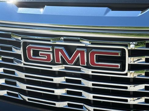 New 2026 GMC Sierra 1500 Denali w/ Denali Reserve Package AWD/4WD image 7
