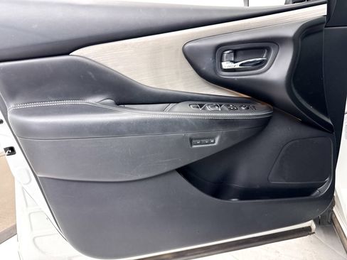 Used 2017 Nissan Murano Platinum w/ Platinum Technology Package AWD/4WD image 23