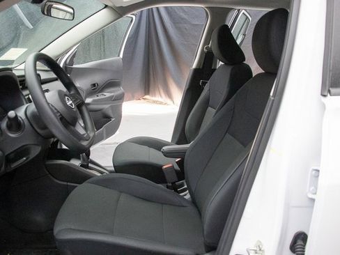 New 2025 Nissan Kicks Play S image 26