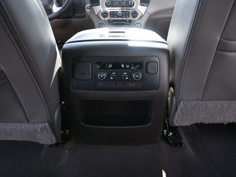 Used 2019 GMC Yukon Denali w/ Open Road Package image 16