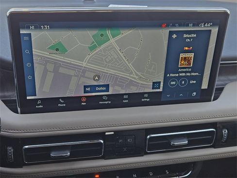 Certified 2022 Lincoln Nautilus Reserve w/ Equipment Group 202A image 17