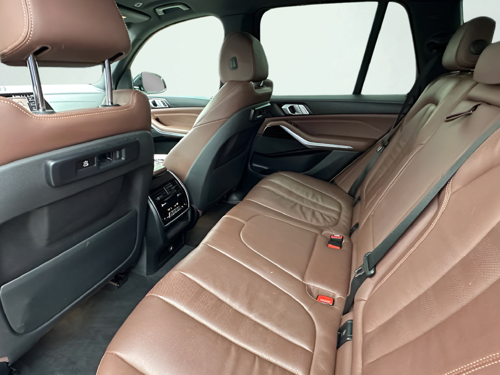 Used 2019 BMW X5 xDrive40i AWD/4WD image 8