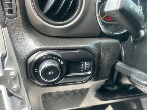 Used 2023 Jeep Wrangler Unlimited Sport AWD/4WD image 12