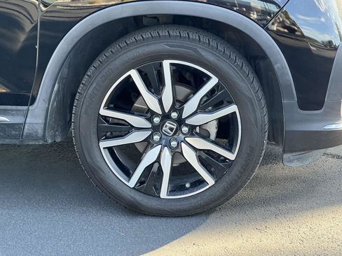Used 2019 Honda Pilot Elite image 16