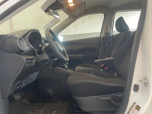 Certified 2025 Nissan Kicks Play S FWD image 10