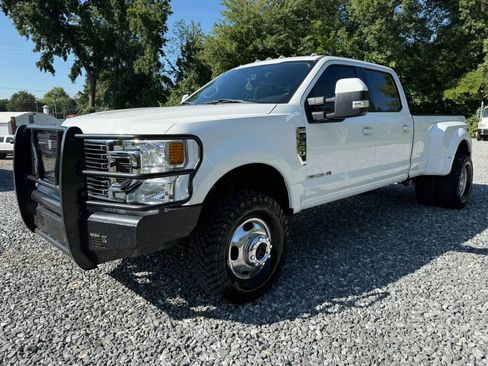 Used 2020 Ford F350 Lariat AWD/4WD image 3