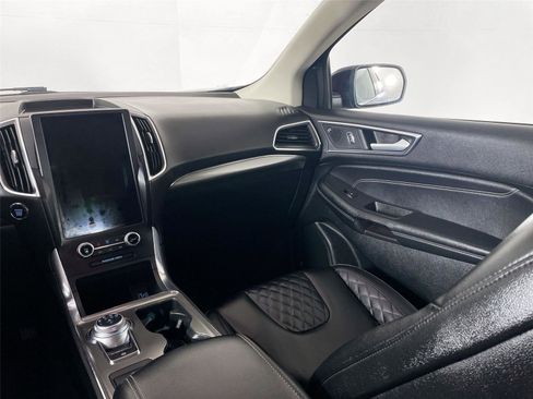 Used 2023 Ford Edge Titanium image 31