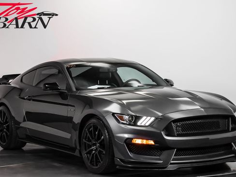 Used 2016 Ford Mustang Shelby GT350 w/ Technology Package RWD image 7
