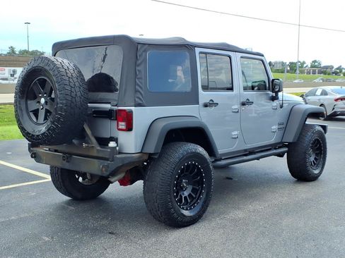 Used 2013 Jeep Wrangler Unlimited Sport AWD/4WD image 24