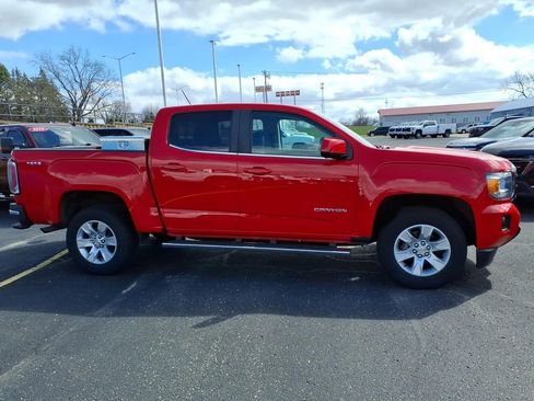 Used 2018 GMC Canyon SLE w/ SLE Convenience Package image 2
