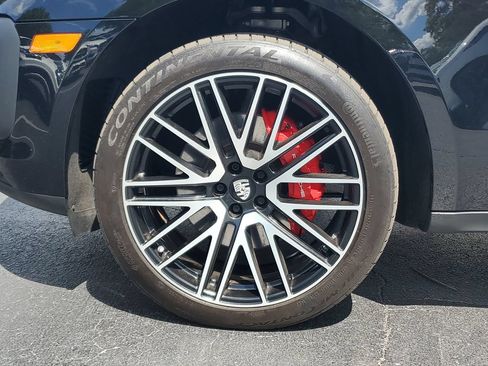 Used 2024 Porsche Macan S AWD/4WD image 5