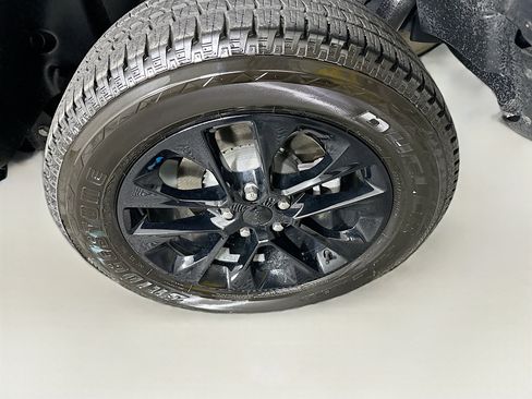 Used 2022 Jeep Wrangler Sahara w/ Cold Weather Group image 11