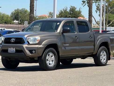 Used 2013 Toyota Tacoma 4x4 Double Cab w/ TRD Off-Road Pkg image 10