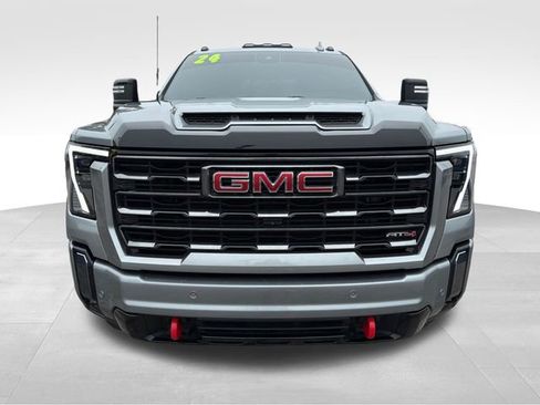 Used 2024 GMC Sierra 2500 AT4 w/ Technology Package AWD/4WD image 2