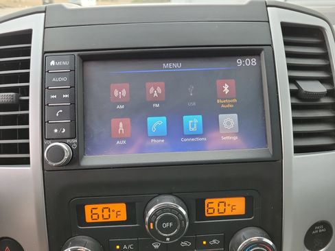 Used 2021 Nissan Frontier SV image 15