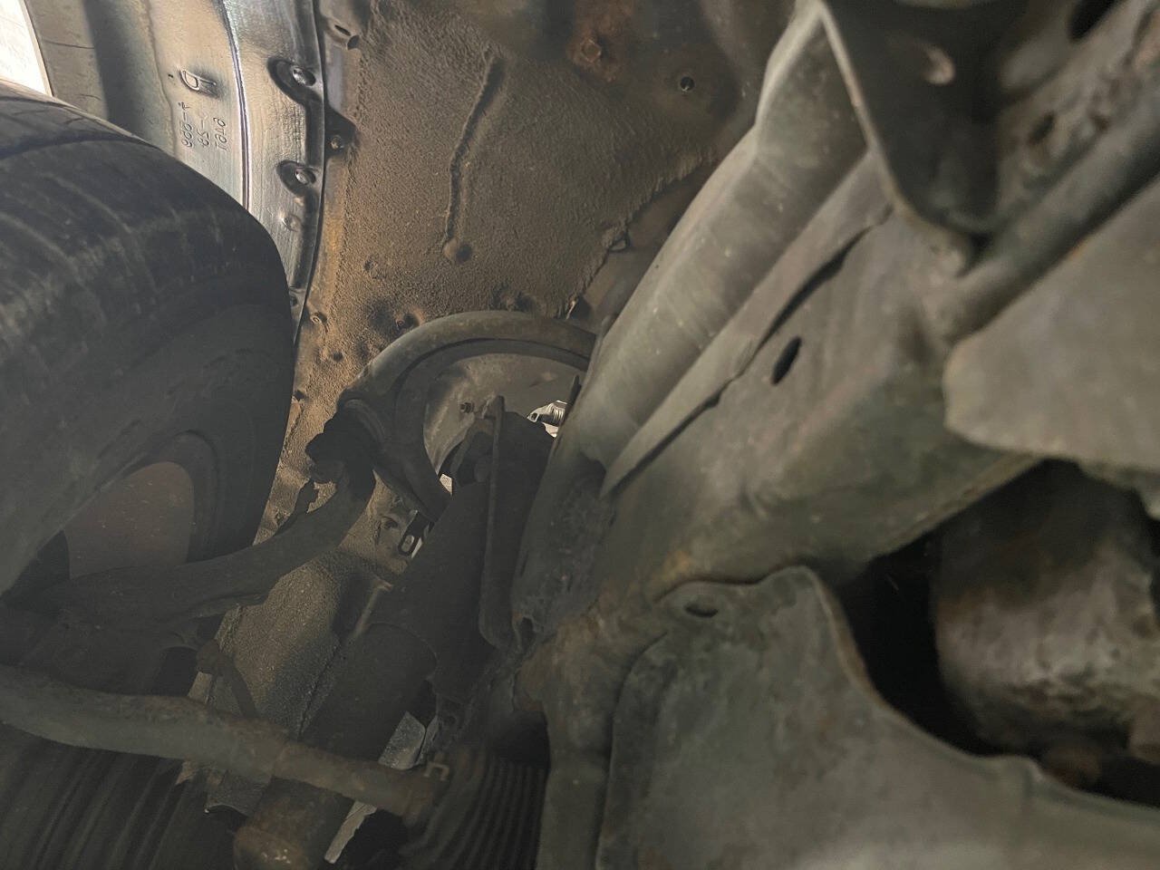 Used 2004 Toyota Land Cruiser AWD/4WD image 83