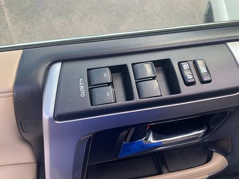 Used 2019 Toyota 4Runner Limited AWD/4WD image 13