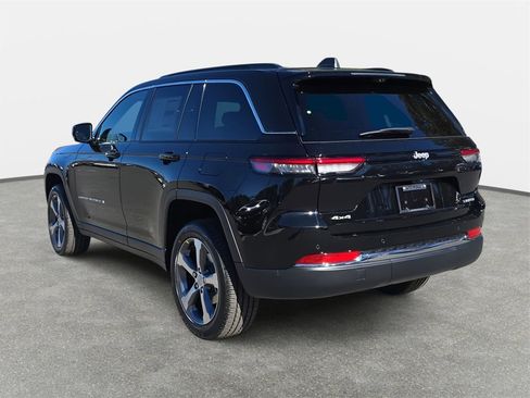 New 2025 Jeep Grand Cherokee Limited image 7