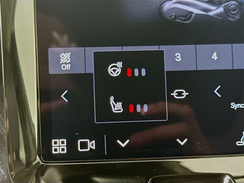 Used 2025 Volvo XC60 B5 Core w/ Protection Package Premier image 20