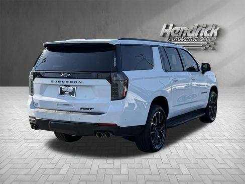 Used 2026 Chevrolet Suburban RST w/ Comfort Package RWD image 10