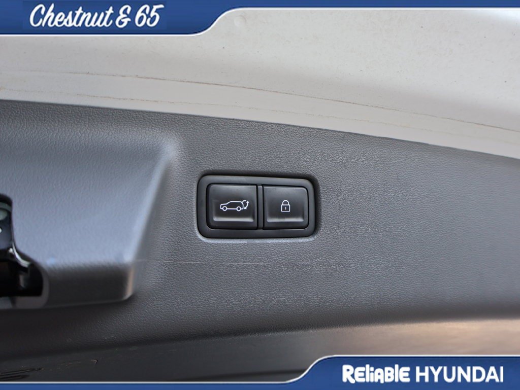 Used 2024 Hyundai Santa Fe SE FWD image 17