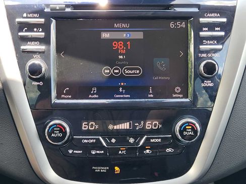Used 2023 Nissan Murano SV FWD image 16