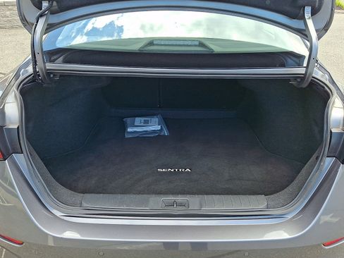Used 2024 Nissan Sentra SV FWD image 28