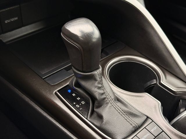 Used 2023 Toyota Camry SE FWD image 29
