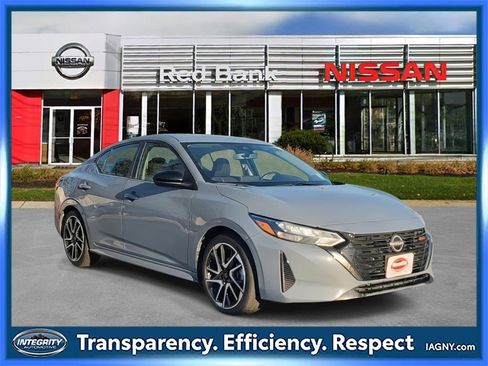 Certified 2024 Nissan Sentra SR w/ Trunk Package image 1