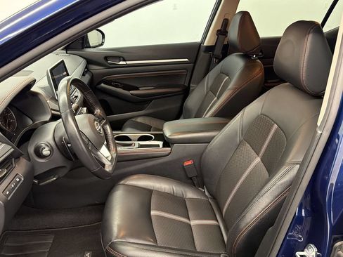 Used 2023 Nissan Altima 2.5 SR FWD image 5
