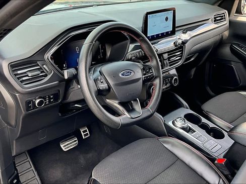 Used 2024 Ford Escape ST-Line image 17
