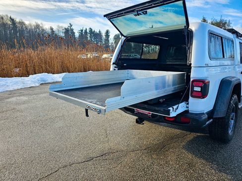 Used 2021 Jeep Gladiator Rubicon image 4