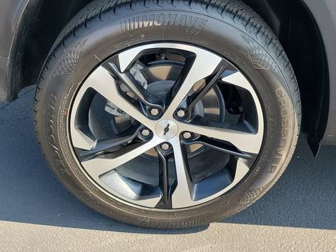 Certified 2024 Chevrolet Trax RS FWD image 5
