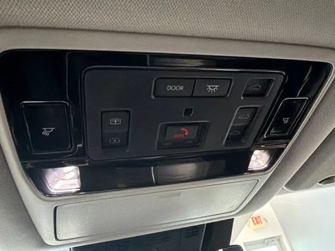 Used 2024 Toyota Grand Highlander AWD image 13