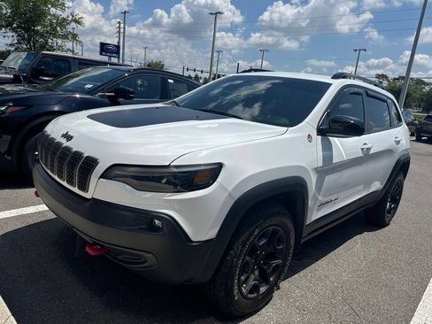 Used 2022 Jeep Cherokee Trailhawk w/ Comfort/Convenience Group AWD/4WD image 1