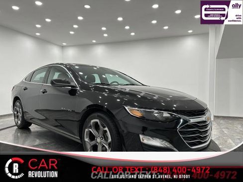 Used 2021 Chevrolet Malibu LT image 1