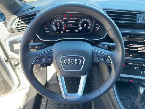 Certified 2025 Audi Q3 2.0T Premium w/ Convenience Package image 18