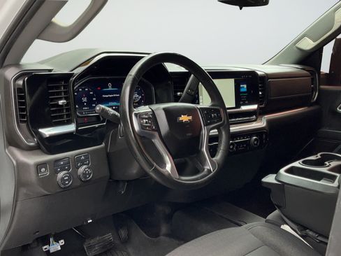 Certified 2024 Chevrolet Silverado 2500 LT AWD/4WD image 25