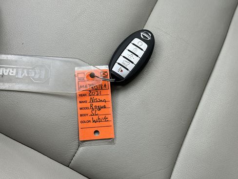 Used 2021 Nissan Rogue SL w/ Premium Package AWD/4WD image 25