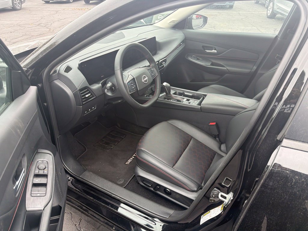 Used 2026 Nissan Sentra SR w/ SR Premium Package FWD image 10