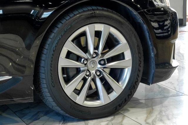 Used 2015 Lexus LS 460 w/ Comfort Package RWD image 72