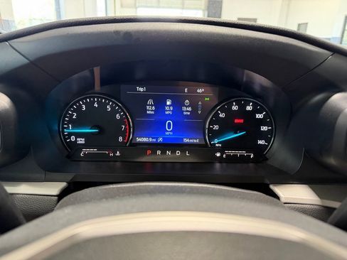 Used 2024 Ford Explorer XLT w/ Equipment Group 202A image 5
