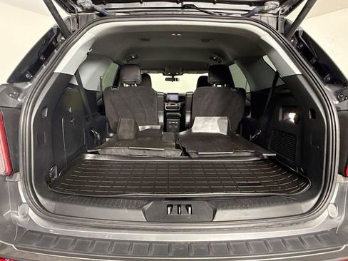 Used 2022 Ford Explorer XLT w/ Equipment Group 202A image 25