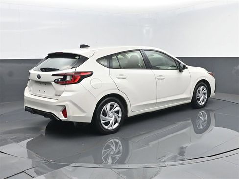 Used 2024 Subaru Impreza 2.0i image 18