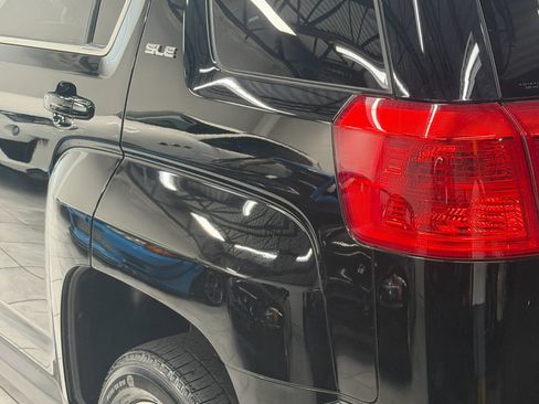 Used 2017 GMC Terrain SLE FWD image 12