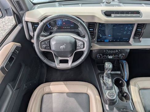 Used 2024 Ford Bronco Wildtrak AWD/4WD image 18