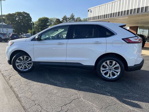 Used 2022 Ford Edge Titanium image 9