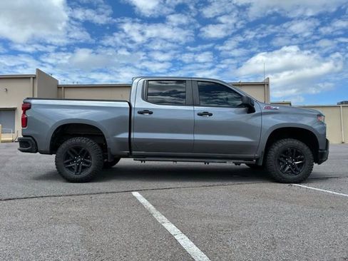 Used 2020 Chevrolet Silverado 1500 Custom Trail Boss w/ Custom Convenience Package image 4